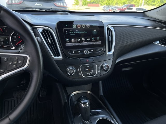 2017 Chevrolet Malibu LT