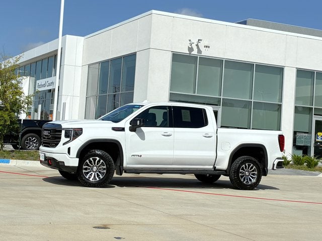 2023 GMC Sierra 1500 AT4