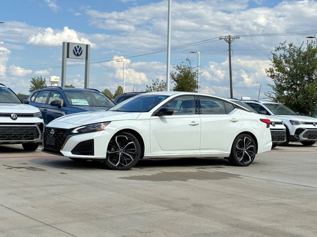 2025 Nissan Altima SR