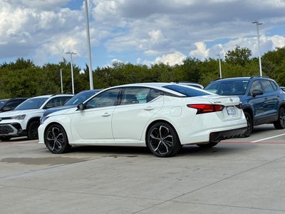 2025 Nissan Altima SR