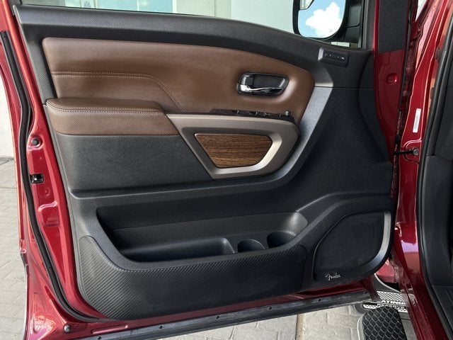 2024 Nissan Titan Platinum Reserve