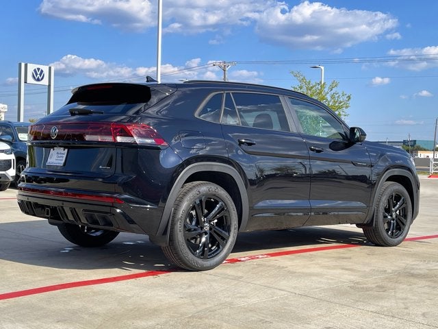2026 Volkswagen Atlas Cross Sport 2.0T SEL R-Line Black