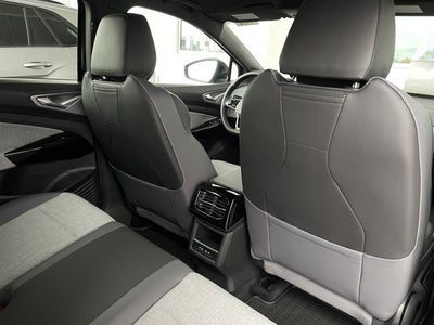 2025 Volkswagen ID.4 Pro