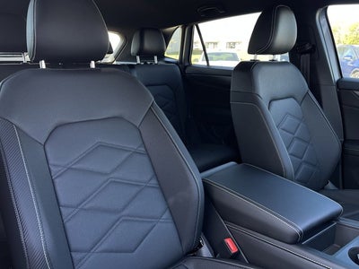 2026 Volkswagen Atlas Cross Sport 2.0T SE