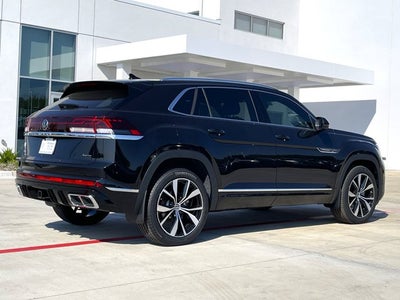 2026 Volkswagen Atlas Cross Sport 2.0T SEL Premium R-Line