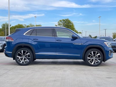 2026 Volkswagen Atlas Cross Sport 2.0T SEL Premium R-Line