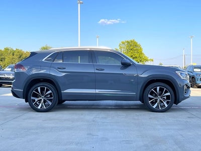 2026 Volkswagen Atlas Cross Sport 2.0T SEL Premium R-Line