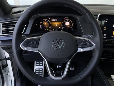 2025 Volkswagen Atlas Cross Sport 2.0T SEL Premium R-Line