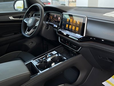 2025 Volkswagen Atlas Cross Sport 2.0T SEL Premium R-Line