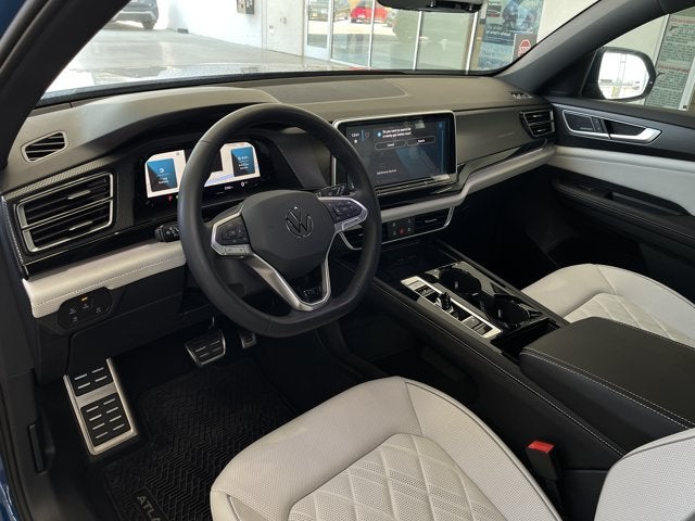 2025 Volkswagen Atlas Cross Sport 2.0T SEL Premium R-Line