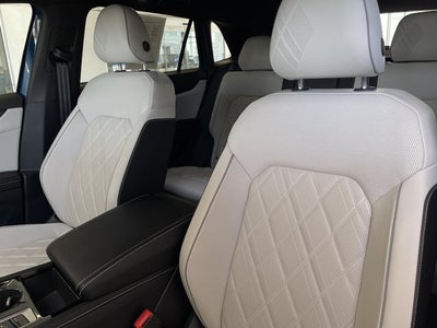 2025 Volkswagen Atlas Cross Sport 2.0T SEL Premium R-Line