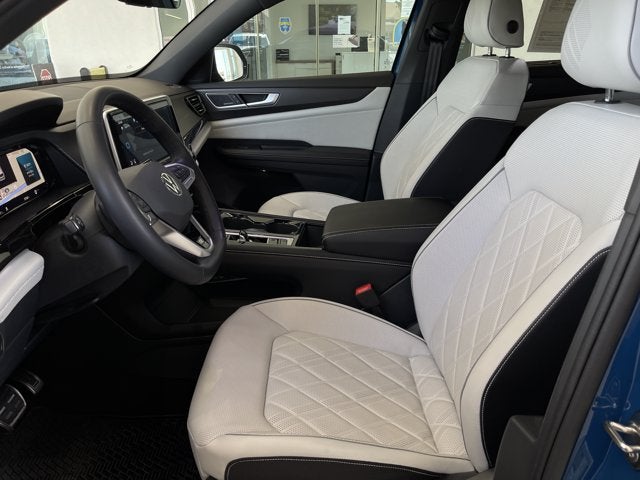 2025 Volkswagen Atlas Cross Sport 2.0T SEL Premium R-Line