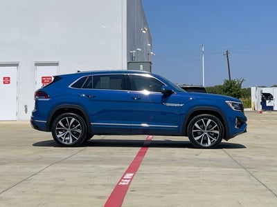 2025 Volkswagen Atlas Cross Sport 2.0T SEL Premium R-Line