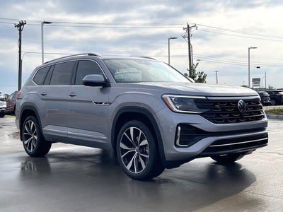 2026 Volkswagen Atlas 2.0T SEL Premium R-Line