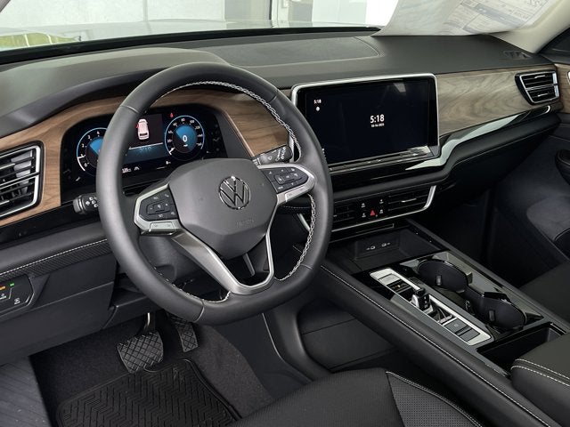 2026 Volkswagen Atlas 2.0T SE w/ Technology