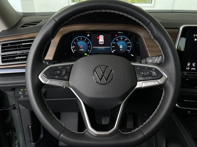 2026 Volkswagen Atlas 2.0T SE w/ Technology