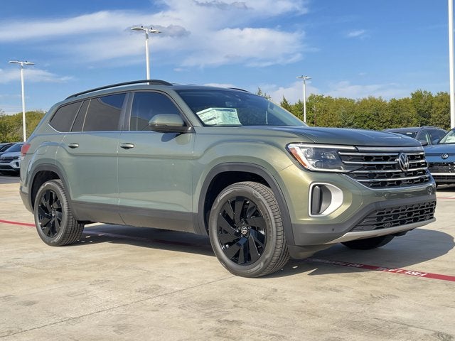 2026 Volkswagen Atlas 2.0T SE w/ Technology