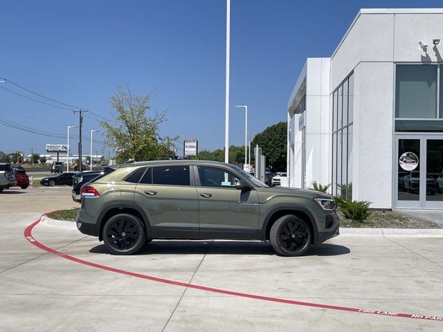 2026 Volkswagen Atlas Cross Sport 2.0T SE W/TECHNOLOGY
