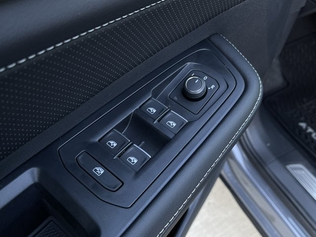 2026 Volkswagen Atlas 2.0T SE w/ Technology