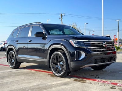 2026 Volkswagen Atlas 2.0T SE w/ Technology