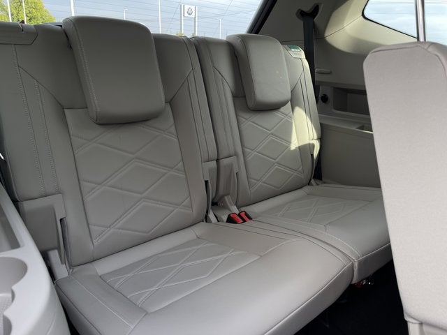 2026 Volkswagen Atlas 2.0T SE w/ Technology