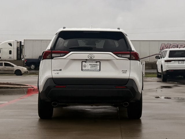 2025 Toyota RAV4 XLE