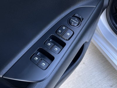 2023 Kia Rio 5-Door S