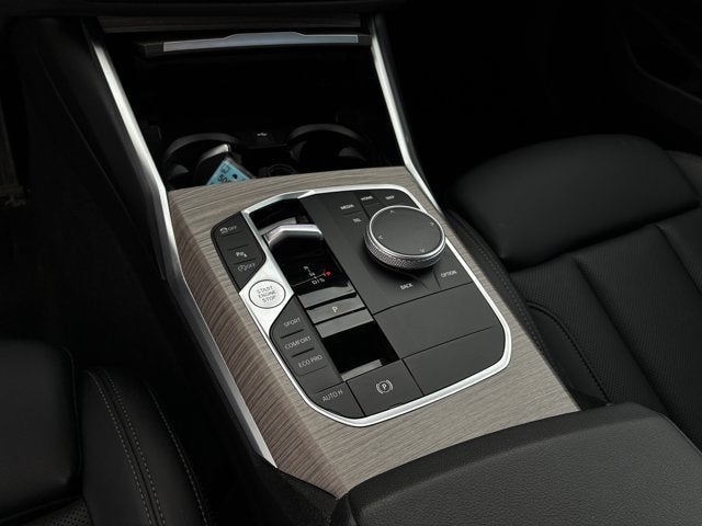 2025 BMW 3 Series 330i xDrive