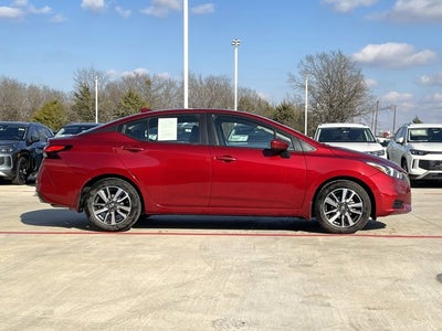2022 Nissan Versa SV