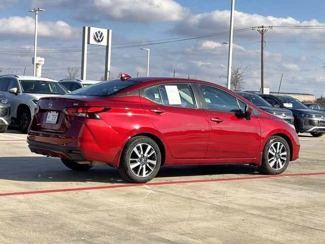 2022 Nissan Versa SV