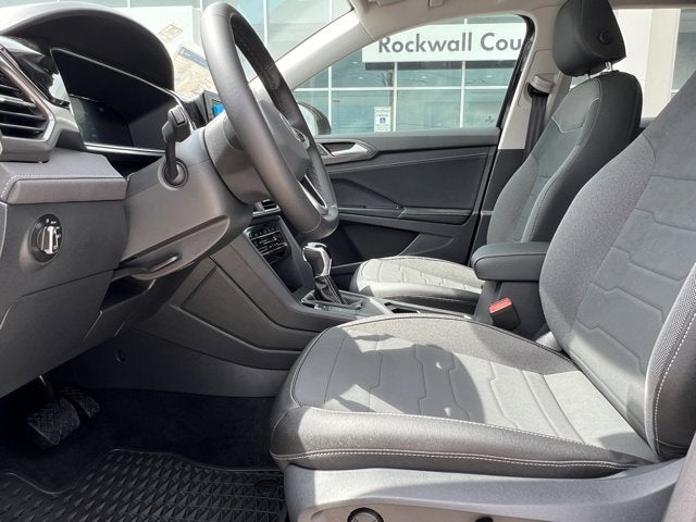 2025 Volkswagen Taos 1.5T SE Black