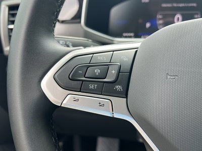 2025 Volkswagen Taos 1.5T SE Black