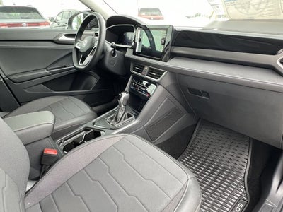 2025 Volkswagen Taos 1.5T SE Black