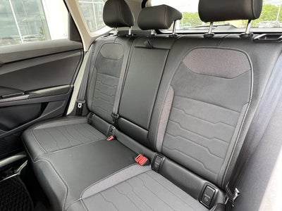 2025 Volkswagen Taos 1.5T SE Black