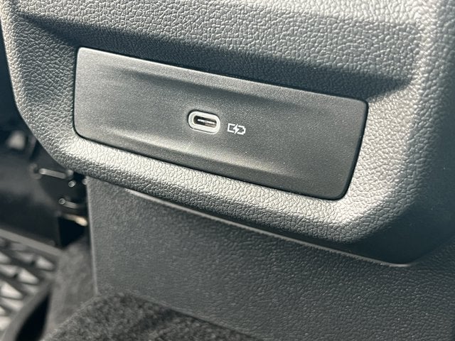 2025 Volkswagen Taos 1.5T SE Black