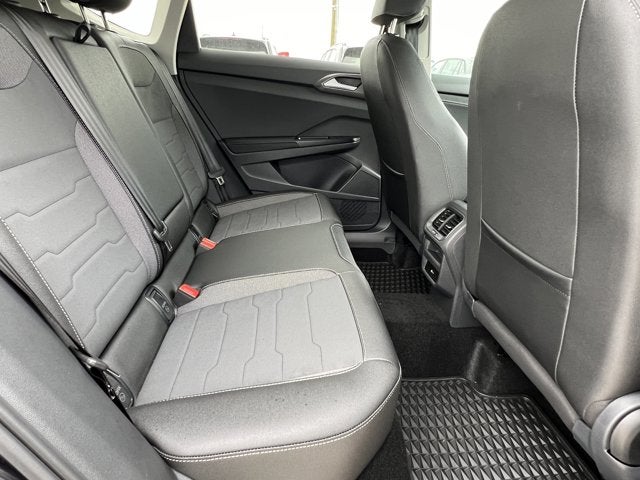 2025 Volkswagen Taos 1.5T SE Black