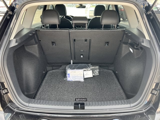 2025 Volkswagen Taos 1.5T SE Black