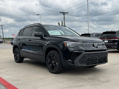 2025 Volkswagen Taos 1.5T SE Black