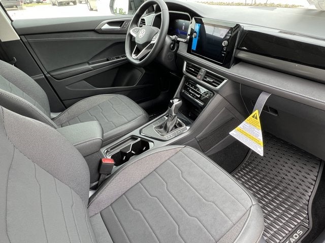 2025 Volkswagen Taos 1.5T SE Black