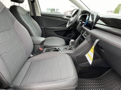 2025 Volkswagen Taos 1.5T SE Black