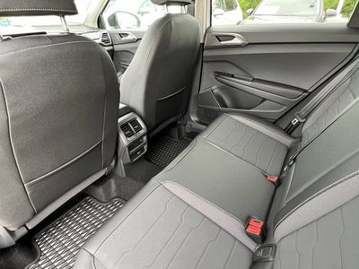 2025 Volkswagen Taos 1.5T SE Black