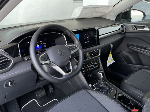 2026 Volkswagen Taos 1.5T SE Black