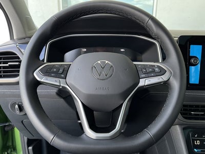 2026 Volkswagen Taos 1.5T SE Black