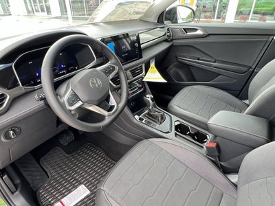 2025 Volkswagen Taos 1.5T SE Black