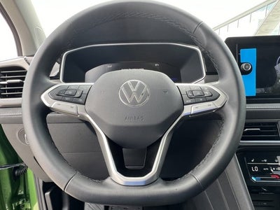 2025 Volkswagen Taos 1.5T SE Black