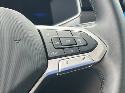 2025 Volkswagen Taos 1.5T SE Black