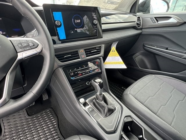 2025 Volkswagen Taos 1.5T SE Black