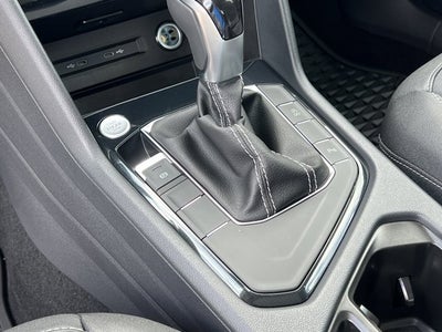 2025 Volkswagen Taos 1.5T SE Black