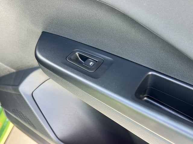 2025 Volkswagen Taos 1.5T SE Black