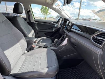 2025 Volkswagen Taos 1.5T SE Black